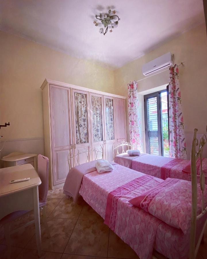 Blessing House Apartman Nápoly Kültér fotó